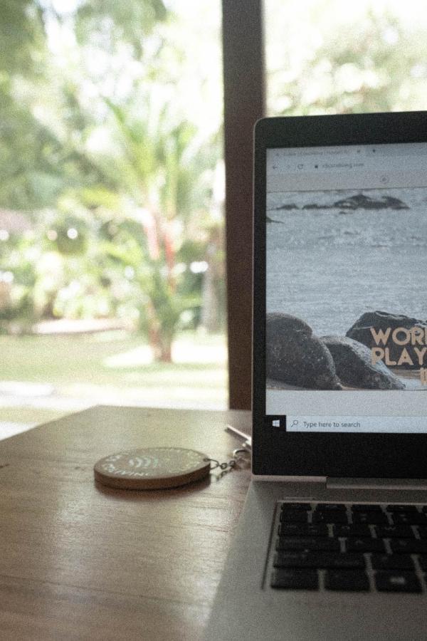 Отель Clics Coliving & Coworking Диквелла Экстерьер фото